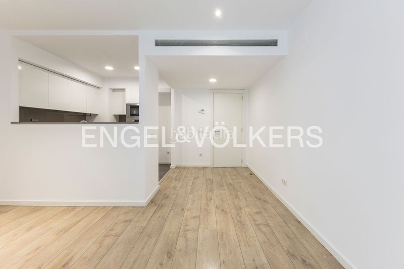 Foto 5072ff33-b41f-4317-b2e1-58461895d616. Apartament amb calefacció a Putget - Farró Barcelona