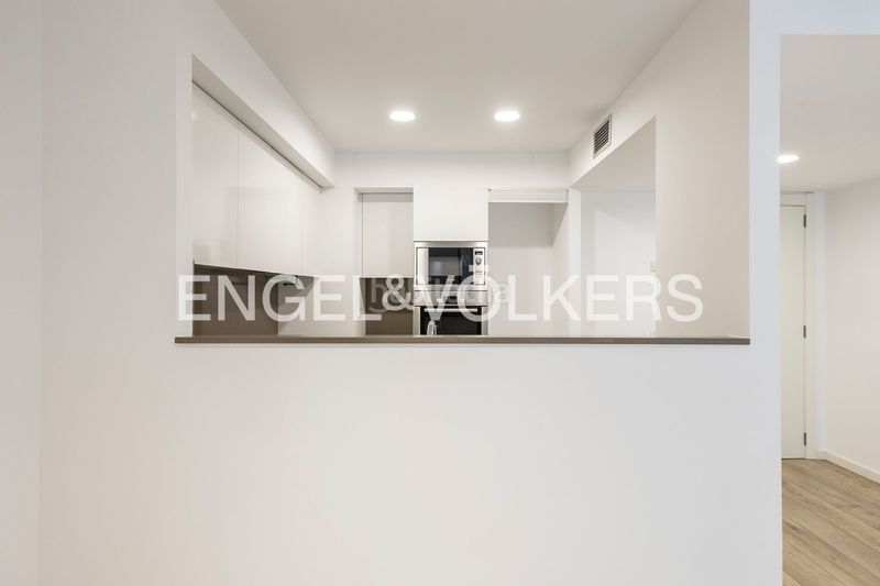 Foto 91e87835-2054-4196-bab3-763273951719. Apartament amb calefacció a Putget - Farró Barcelona