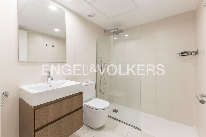 Foto ce56a69f-12cf-4d75-9f3a-ddc0da29af05. Apartament amb calefacció a Putget - Farró Barcelona