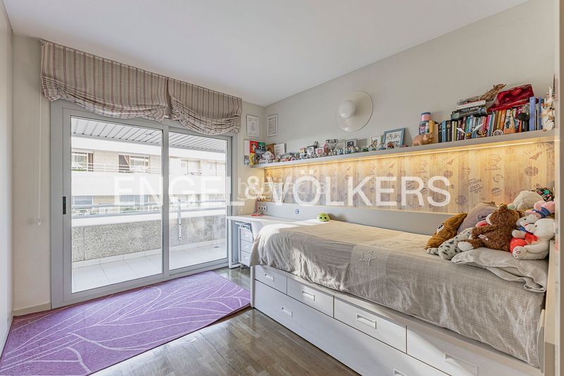 Foto 2b9cf010-d375-464d-a9c2-707a280d9b74. Pis amb calefacció aparcament piscina a Pedralbes Barcelona