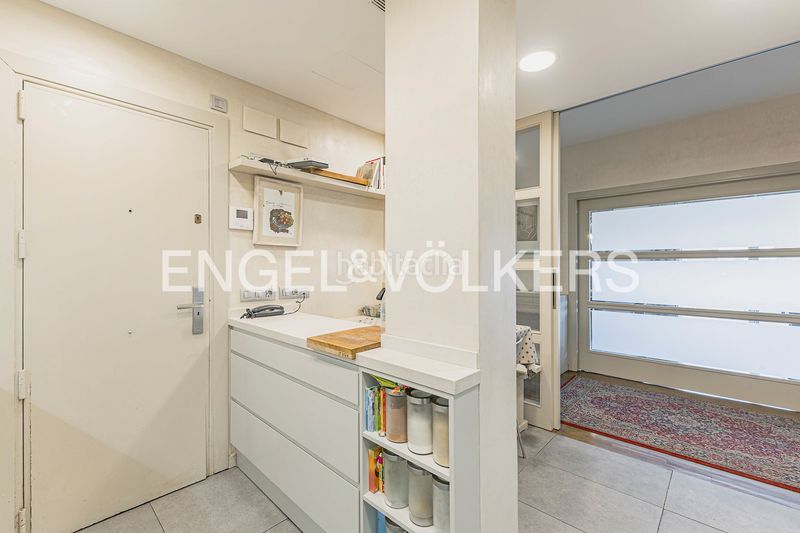 Foto 59d78251-a26d-4c78-bd75-f6932bf42df7. Pis amb calefacció aparcament piscina a Pedralbes Barcelona