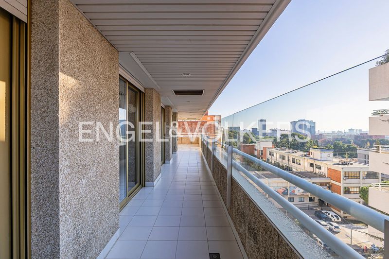 Foto 940b1a2a-fa23-4d65-b324-dd153a8aac1f. Pis amb calefacció aparcament piscina a Pedralbes Barcelona