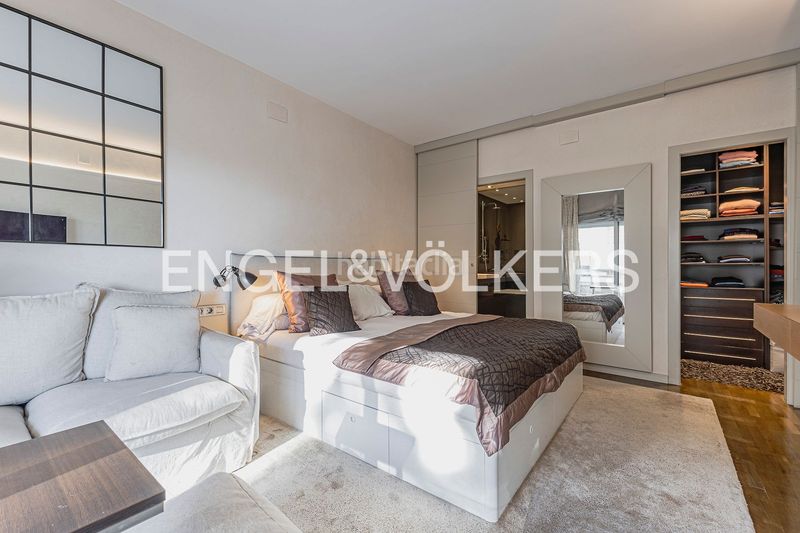 Foto d11e708f-58eb-494c-a70e-cc8cba661f1a. Pis amb calefacció aparcament piscina a Pedralbes Barcelona