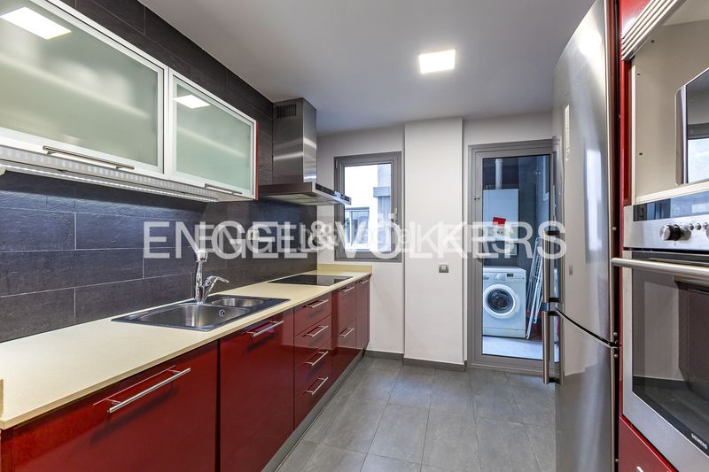 Foto be2725d0-3f0e-4c03-9858-ece071e2653c. Pis amb calefacció aparcament a Sagrada Família Barcelona