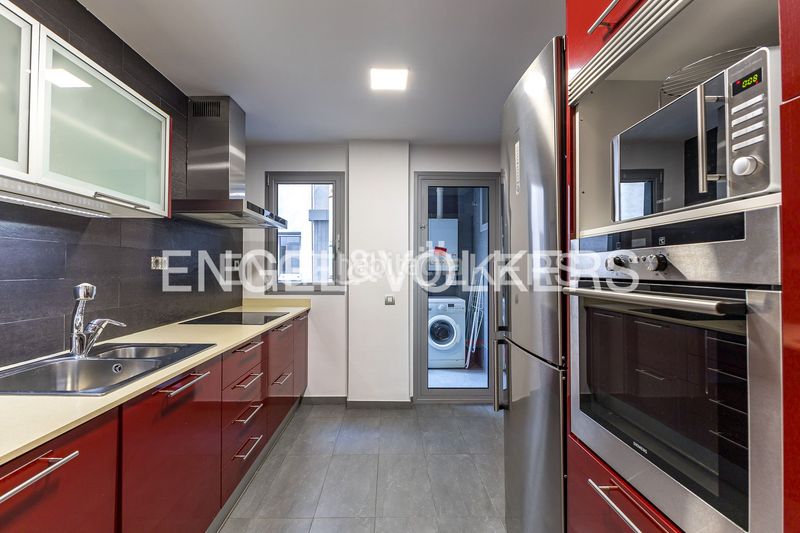 Foto bfb7746b-4a3c-41ab-8b57-e2a69e06fe4f. Pis amb calefacció aparcament a Sagrada Família Barcelona