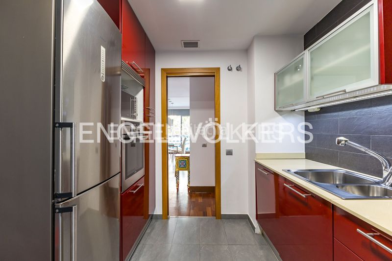 Foto c5b8c370-9096-44ee-80f4-a74f6aae149e. Pis amb calefacció aparcament a Sagrada Família Barcelona
