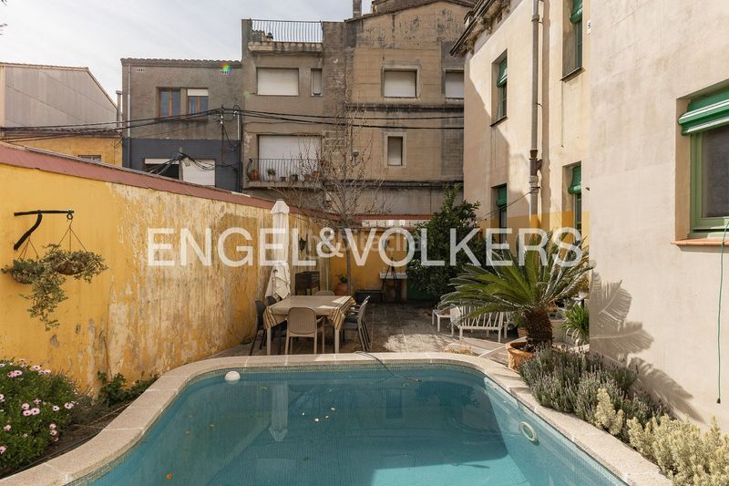 Foto a9294618-4158-4278-8d36-e62310a8e73a. Casa adossada amb calefacció piscina a Sant Celoni