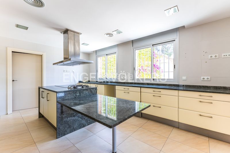 Foto 070a2a43-f762-4fbc-b302-3c08e4c8e085. Casa amb calefacció aparcament a Bellamar Castelldefels