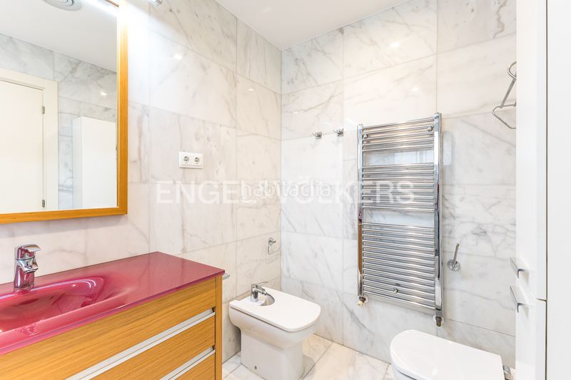 Foto 11f3d7ca-2fce-48d1-9f53-fb73295f133d. Casa amb calefacció aparcament a Bellamar Castelldefels