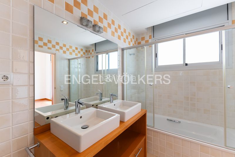 Foto 7ffc24cc-b056-4023-86a1-b5af9a375eda. Casa amb calefacció aparcament a Bellamar Castelldefels