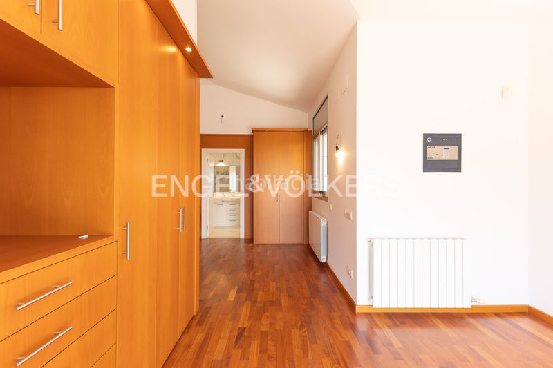 Foto 9e4e1485-a16f-47e3-bbc2-657342b98ab2. Casa amb calefacció aparcament a Bellamar Castelldefels