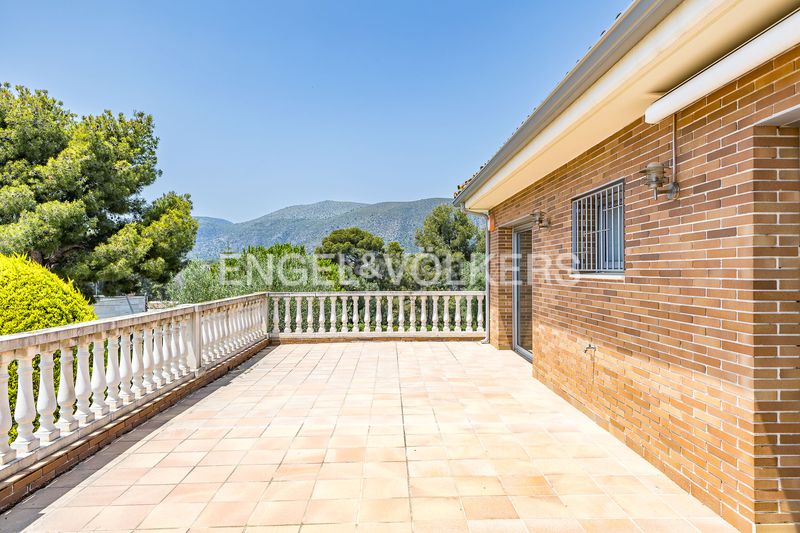Foto a07bc91c-9fab-46d8-bee4-48b16ac54d4d. Casa amb calefacció aparcament a Bellamar Castelldefels