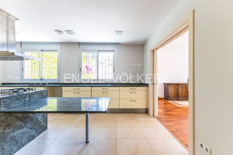 Foto a4d38e85-9d42-4e9d-9e2e-49243f5b3868. Casa amb calefacció aparcament a Bellamar Castelldefels