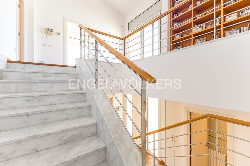 Foto af615d75-3d6d-4f97-aec1-e099d91ea152. Casa amb calefacció aparcament a Bellamar Castelldefels