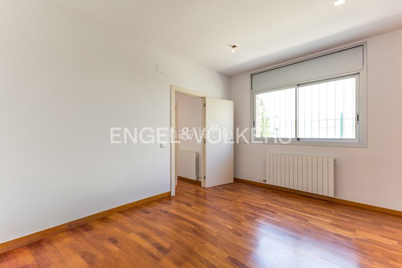Foto b5282a99-6cc2-43c7-9752-a55f961d9d4d. Casa amb calefacció aparcament a Bellamar Castelldefels