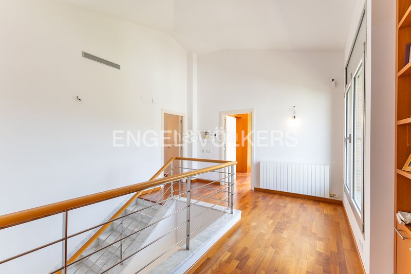 Foto c00b82a4-987c-4c7e-88c0-75cc598378e8. Casa amb calefacció aparcament a Bellamar Castelldefels