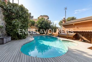 Casa in El Poal. Chalet con mucho encanto en el poal