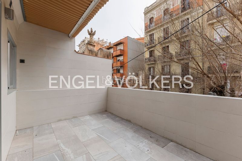 Foto ed59166e-0163-481d-ba5f-de2d0ece9adb. Casa amb calefacció a Hostafrancs Barcelona
