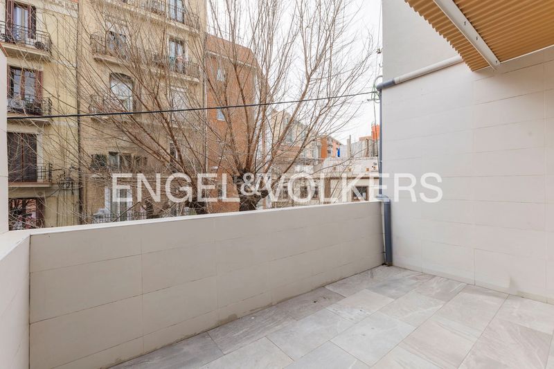 Foto f9e18db2-ca37-4985-8318-171b6d8c09f0. Casa amb calefacció a Hostafrancs Barcelona
