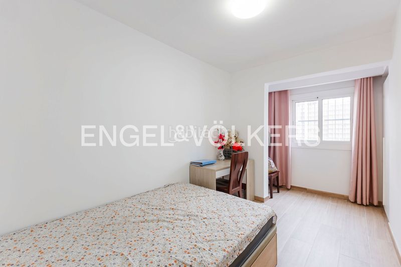 Foto fd420a9e-95e6-4a66-87e1-5b49ef78fb5f. Casa amb calefacció a Hostafrancs Barcelona