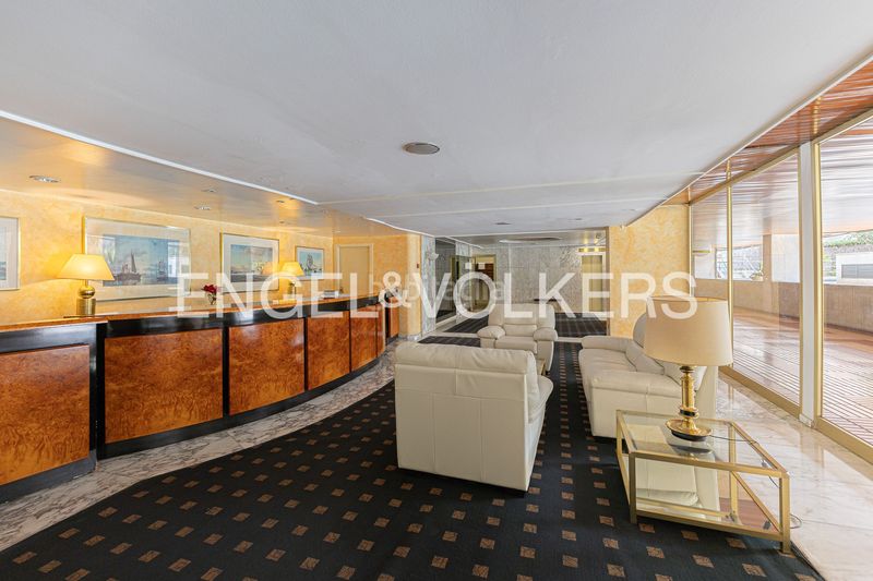 Foto 19e7368e-5ba1-4bf8-af65-cb0e713f76f7. Pis amb calefacció aparcament piscina a Pedralbes Barcelona