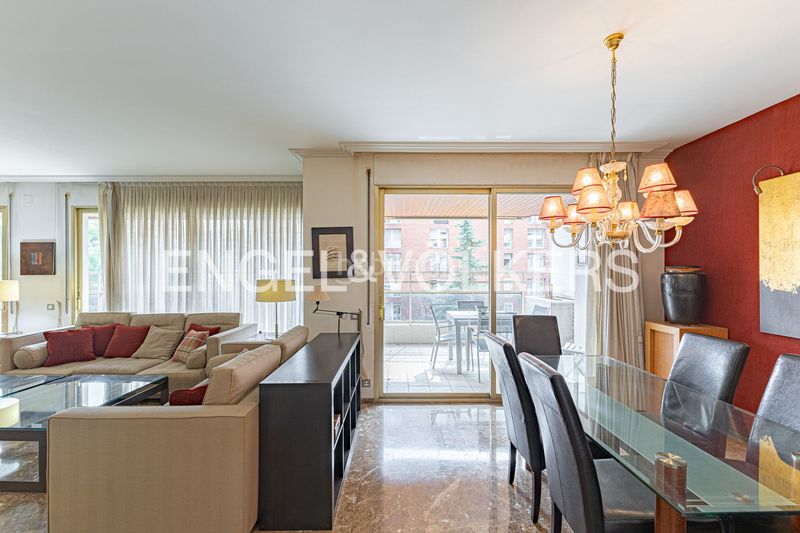 Foto 52b0e1fb-8447-4f01-b748-feeeab85c9c2. Pis amb calefacció aparcament piscina a Pedralbes Barcelona