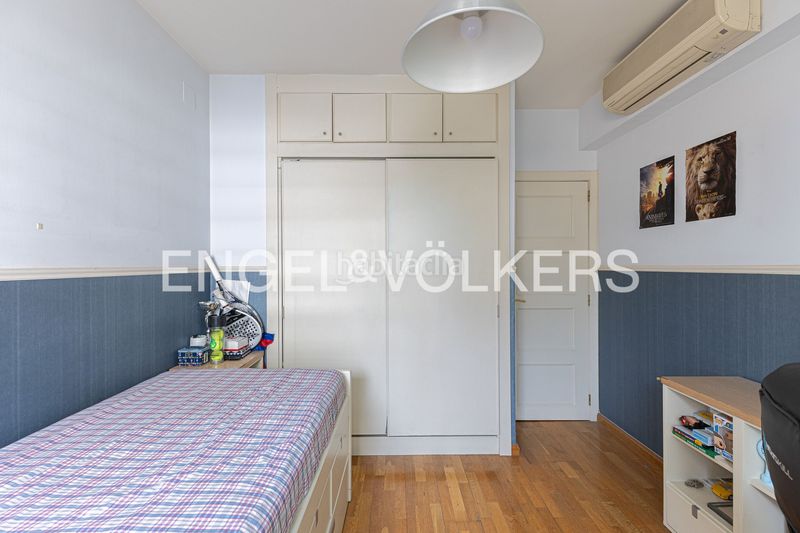 Foto 7ce079fd-8b3a-4ea3-9b7b-8f7f28ae2260. Pis amb calefacció aparcament piscina a Pedralbes Barcelona