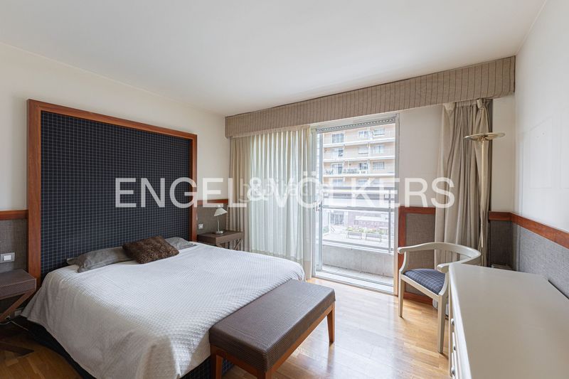 Foto 8eb12622-cf36-41ea-9ac3-3fc8290274bc. Pis amb calefacció aparcament piscina a Pedralbes Barcelona