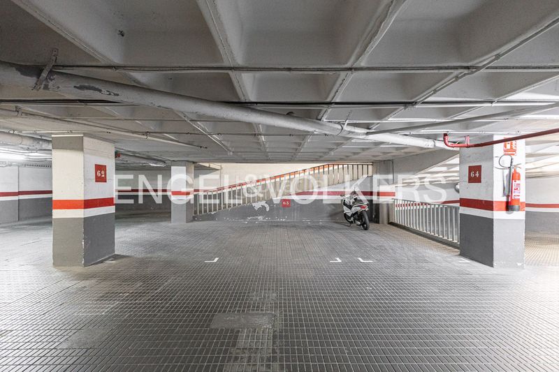 Foto cc6da0ec-be65-44db-91d7-0d0df369f7b0. Pis amb calefacció aparcament piscina a Pedralbes Barcelona