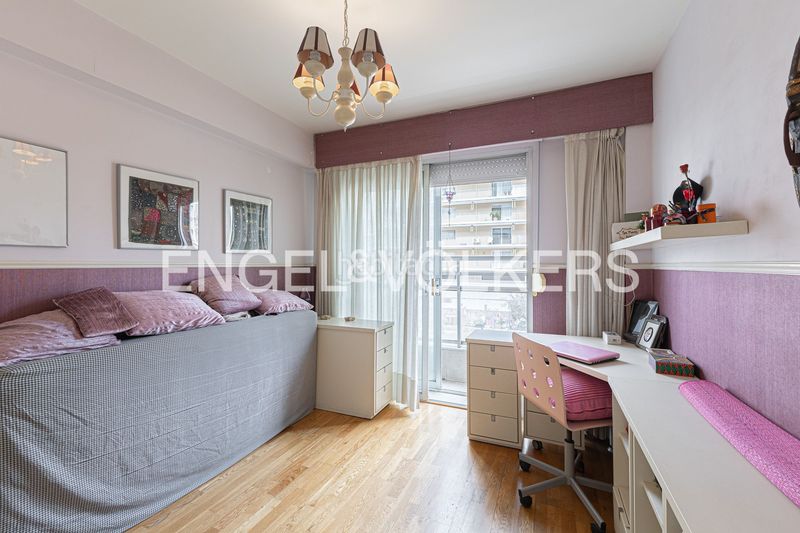 Foto d956abd8-a11a-4db2-ba9b-ff1c79c7a11e. Pis amb calefacció aparcament piscina a Pedralbes Barcelona