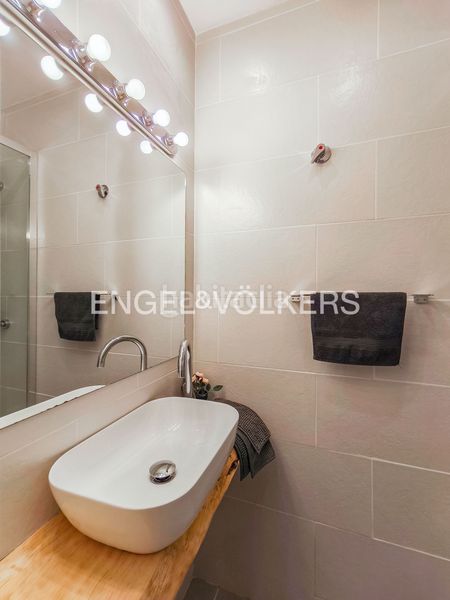 Foto 39c51854-eda5-4ce0-ab47-993a8f3e51d7. Pis amb calefacció a Putget - Farró Barcelona