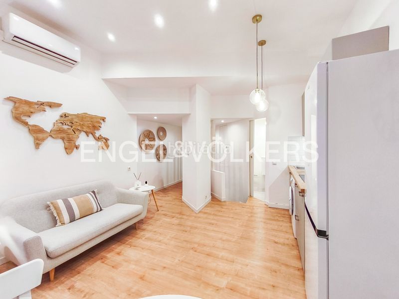 Foto 85192182-d7b9-4f53-82a1-e51347d8d4a7. Pis amb calefacció a Putget - Farró Barcelona