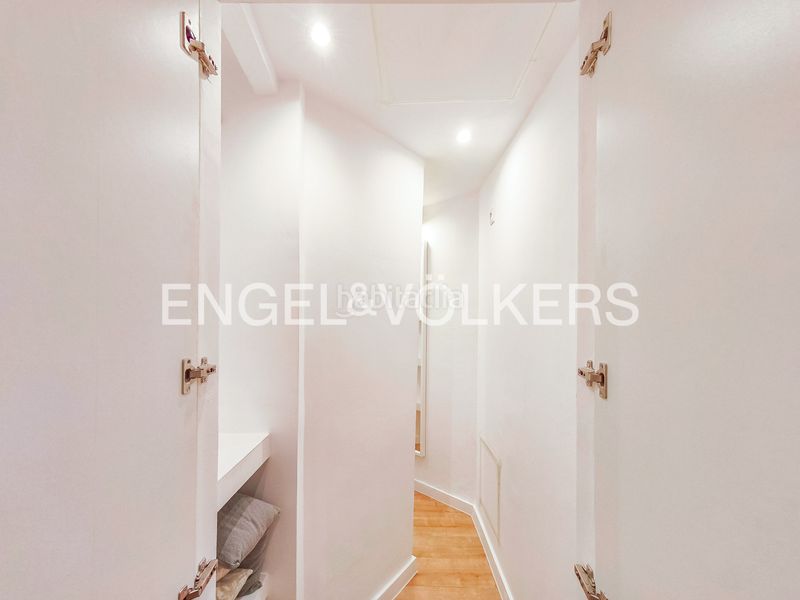 Foto 8b37cc9e-4044-46ca-bf4b-2818e3b38f76. Pis amb calefacció a Putget - Farró Barcelona