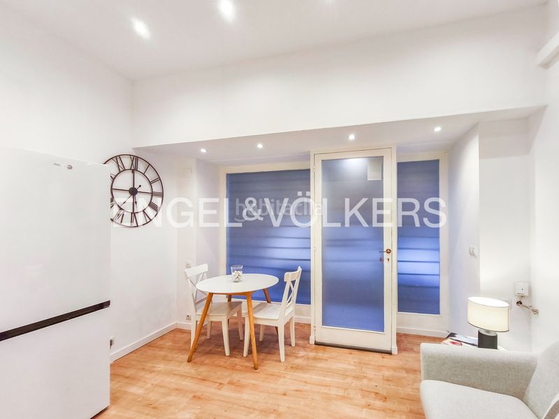 Foto afa0aa72-e09a-49e8-a112-4a67dbb1f85b. Pis amb calefacció a Putget - Farró Barcelona