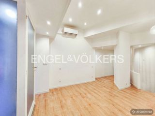 Etagenwohnung in Putget - Farró. Estudio totalmente reformado en el putxet