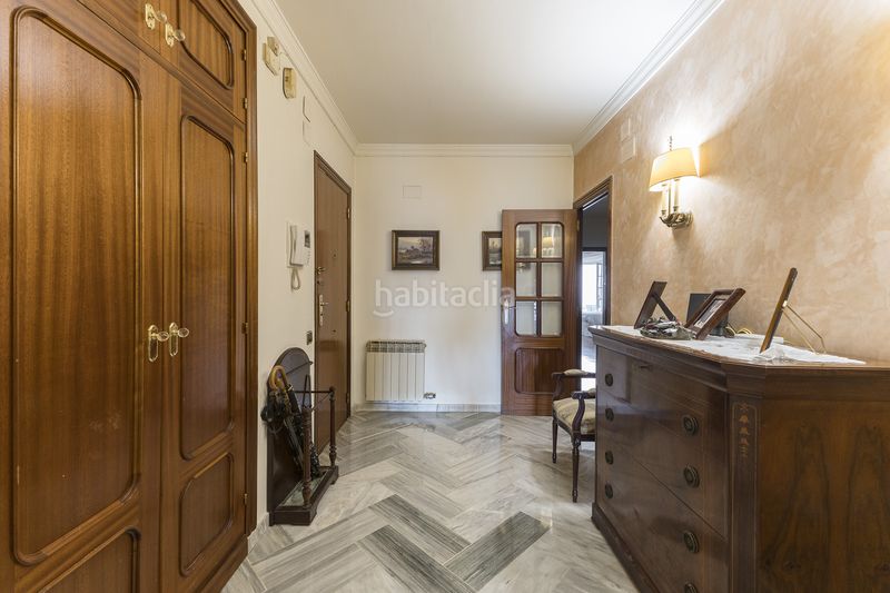 Foto 1c1479f1-ca39-4629-8326-07946ac3f782. Pis amb calefacció aparcament piscina a La Font d´en Fargues Barcelona