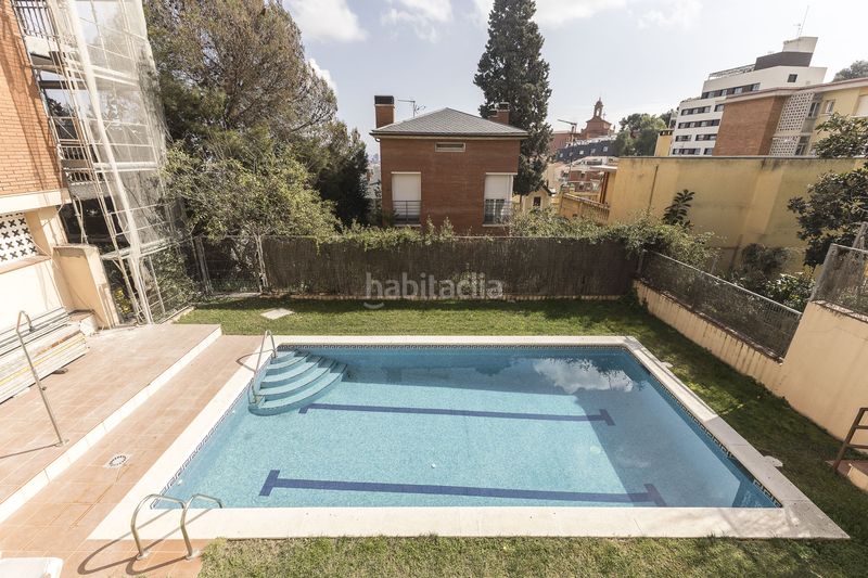 Foto 2d302cdf-a2b0-45c5-ba8d-66c8f8717aff. Pis amb calefacció aparcament piscina a La Font d´en Fargues Barcelona