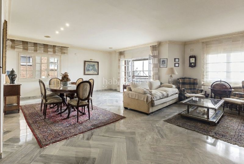 Foto 99cd33f7-2860-458e-8078-f3463d6c91c1. Pis amb calefacció aparcament piscina a La Font d´en Fargues Barcelona