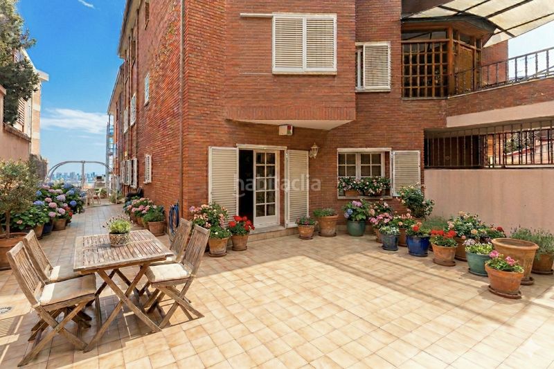 Foto d9169dc0-d50f-4010-9b9c-3a5c8db20f79. Pis amb calefacció aparcament piscina a La Font d´en Fargues Barcelona