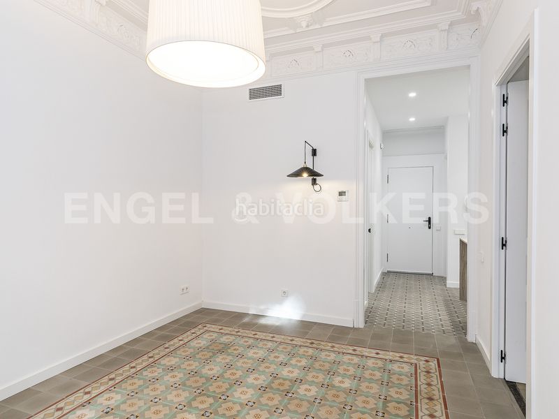 Foto d3ac4dd2-be5a-4d4d-bd68-1a7e496cdec8. Pis amb calefacció a L´Antiga Esquerra de l´Eixample Barcelona