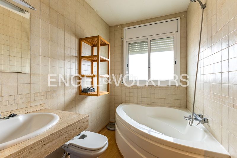 Foto ef5acd77-0a72-47ad-87bd-c70a76953392. Casa adossada amb calefacció aparcament piscina a Cubelles