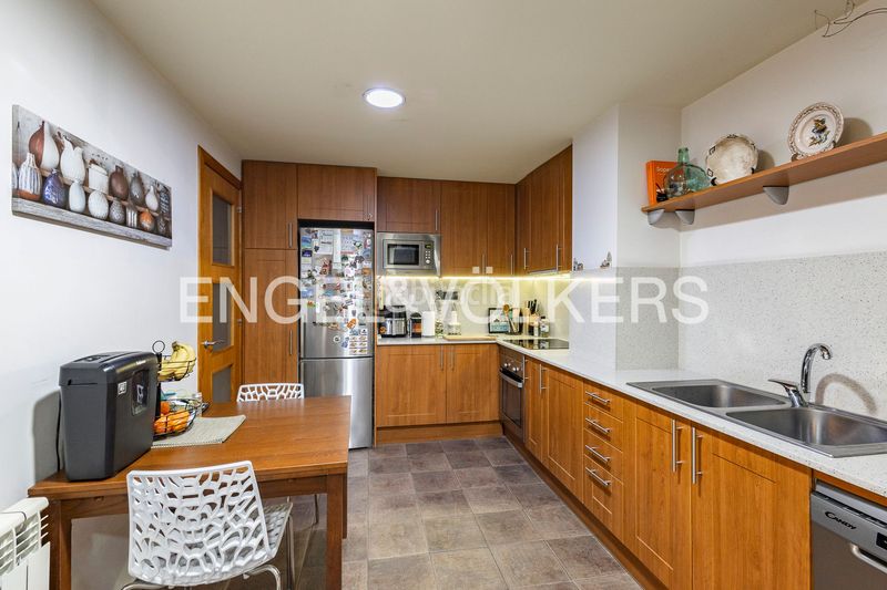 Foto 81ba514b-838a-4e0a-b26a-1ad3aa42078e. Casa amb calefacció aparcament a Torrelles de Llobregat