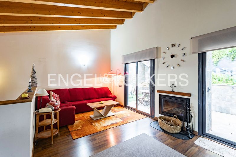 Foto 9d681643-1dff-4dde-a3b3-5994734a4302. Casa amb calefacció aparcament a Torrelles de Llobregat