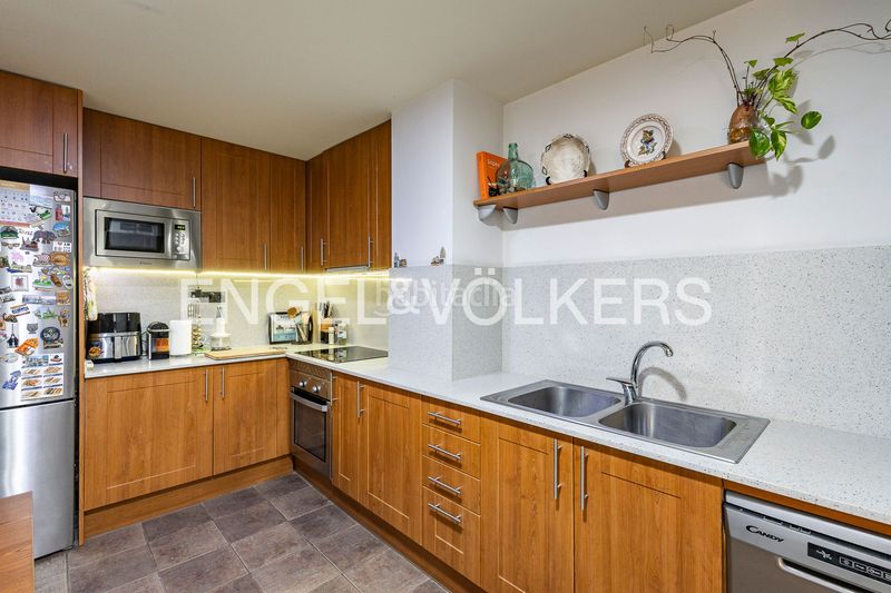 Foto ae51c058-9b37-4e2f-9038-28ff1b331f2b. Casa amb calefacció aparcament a Torrelles de Llobregat