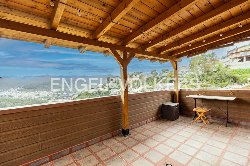 Foto ee6b2c37-65f6-4800-8711-e1b909f786a9. Casa amb calefacció aparcament a Torrelles de Llobregat