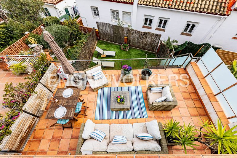 Foto c17a923a-403f-4eed-bba7-cc1c6dbed80b. Casa amb calefacció piscina a Pedralbes Barcelona