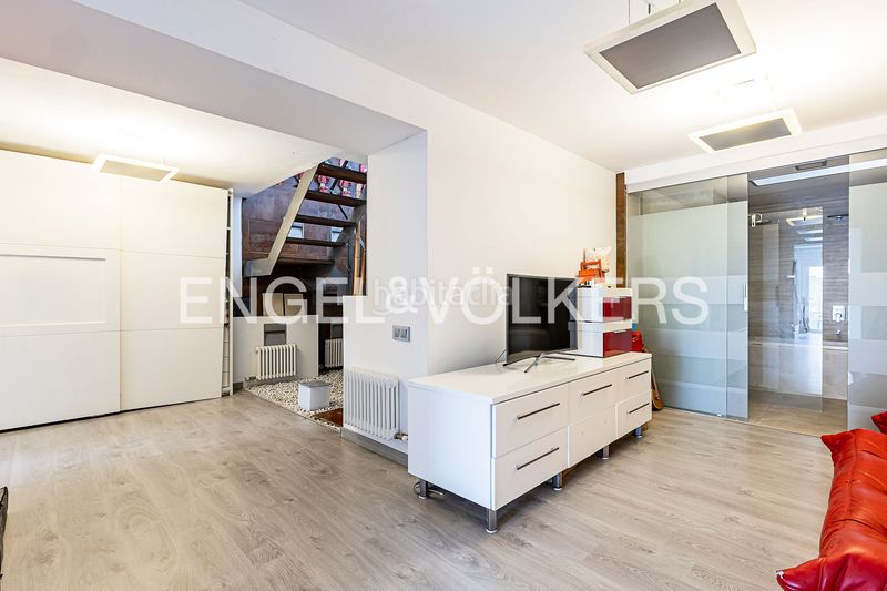 Foto d9989576-4bb6-4fde-af62-0d5648db1291. Casa amb calefacció piscina a Pedralbes Barcelona