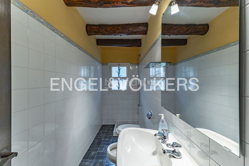Foto ff367db1-a9eb-4c44-8234-2d036c58aa67. Masia amb calefacció aparcament piscina a Aiguafreda