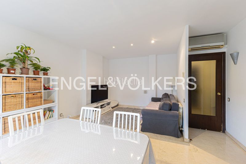 Foto 5c27dee5-e363-4443-b8bb-c892744e1ce1. Pis amb calefacció a El Parc i la Llacuna del Poblenou Barcelona