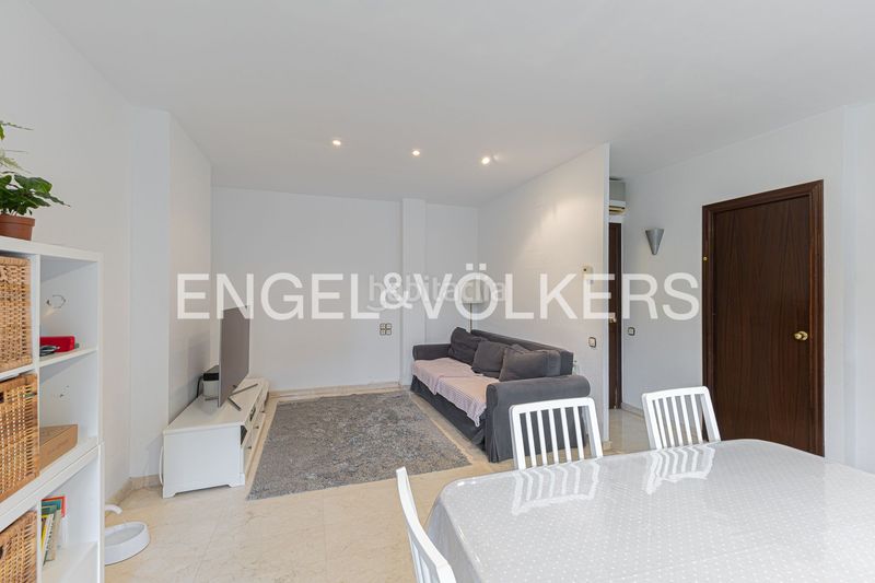 Foto 77bcf4b2-7f88-46f8-9fd8-2901bce8d4cf. Pis amb calefacció a El Parc i la Llacuna del Poblenou Barcelona